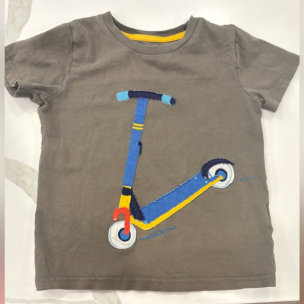Mini Boden Kids Scooter Graphic T-Shirt - Olive